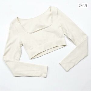 Cream ribbed long sleeve crop top